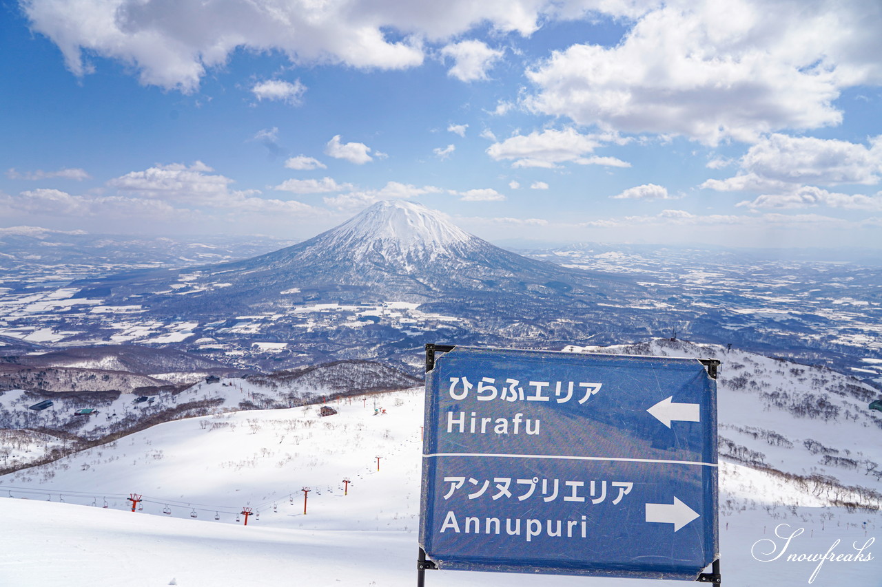 春シーズン到来の『ニセコ』。真冬の賑わいが嘘のように人影まばらなビッグゲレンデを贅沢に滑る！